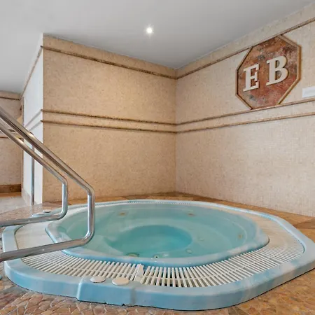 Magnifico En Complejo Exclusivo Con Piscina Cubierta - Gym - Sauna Apartment *